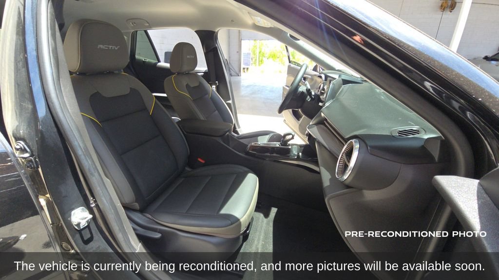 Used 2025 Chevrolet Trax ACTIV FWD image 15