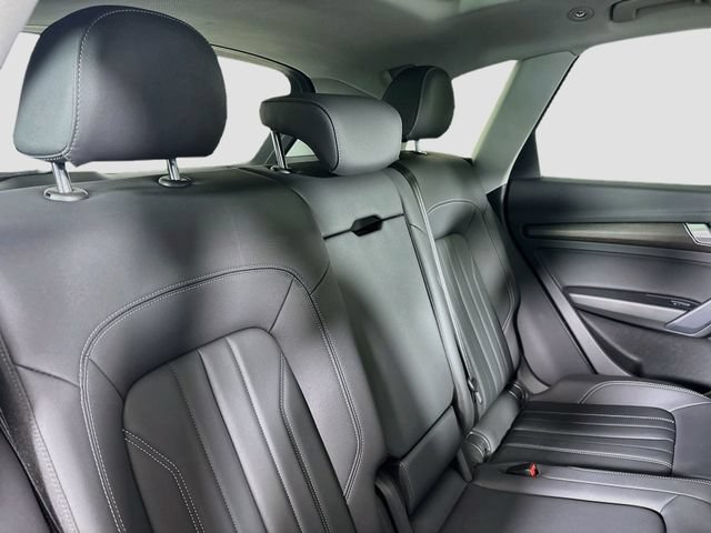 Used 2023 Audi Q5 2.0T Premium w/ Convenience Package AWD/4WD image 26