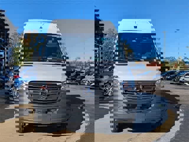 Used 2025 Mercedes-Benz Sprinter 2500 image 17