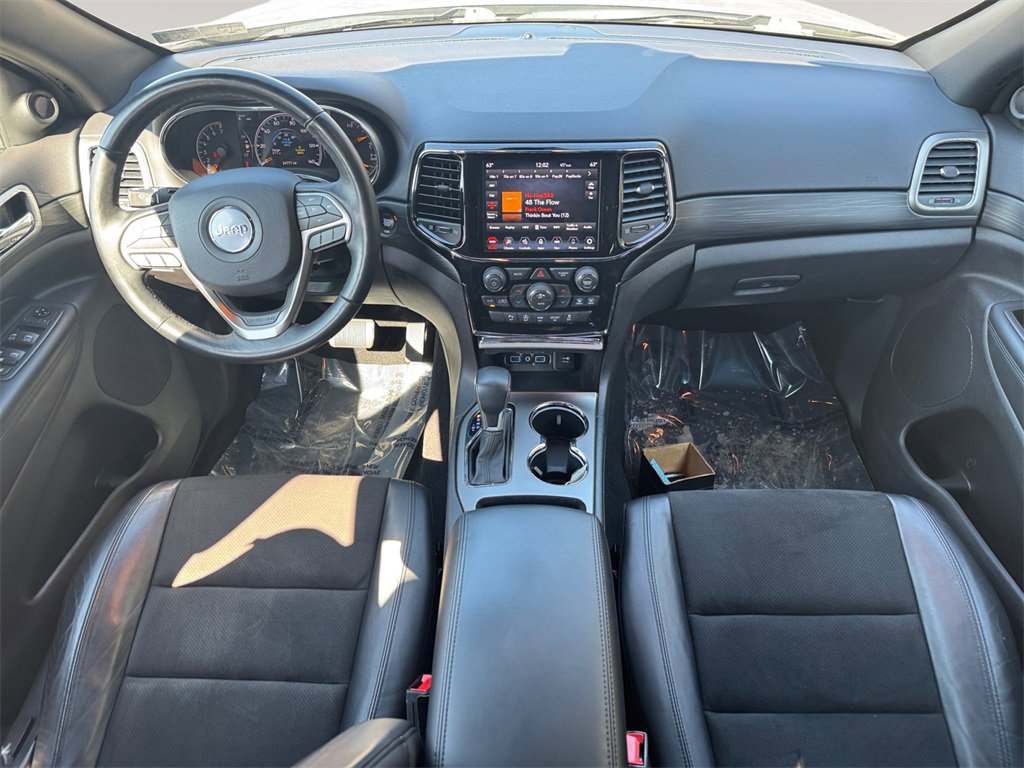 Used 2020 Jeep Grand Cherokee Altitude image 10