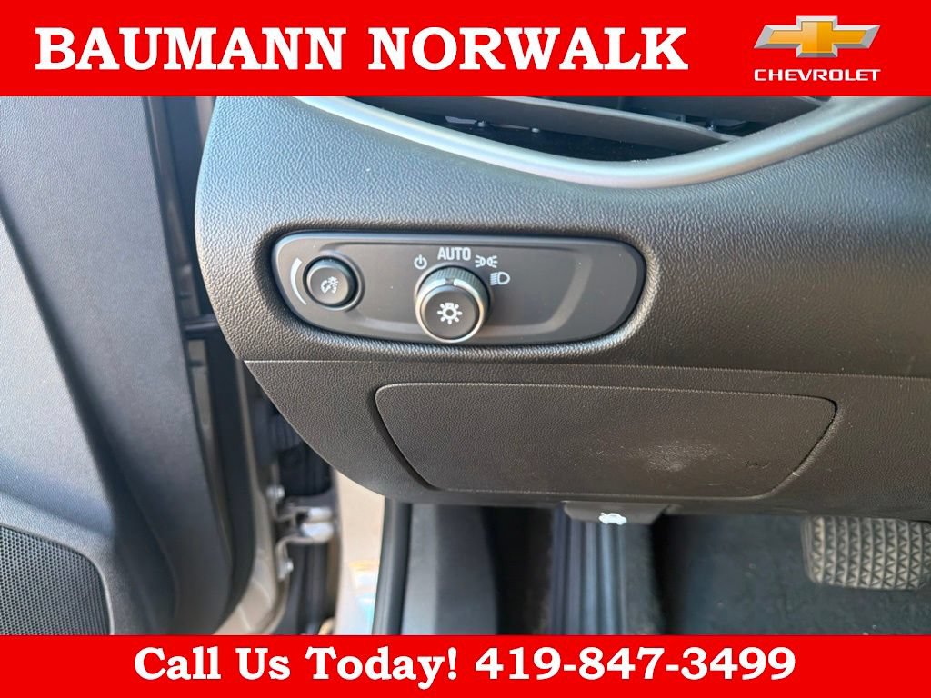 Used 2024 Chevrolet Malibu LT FWD image 19