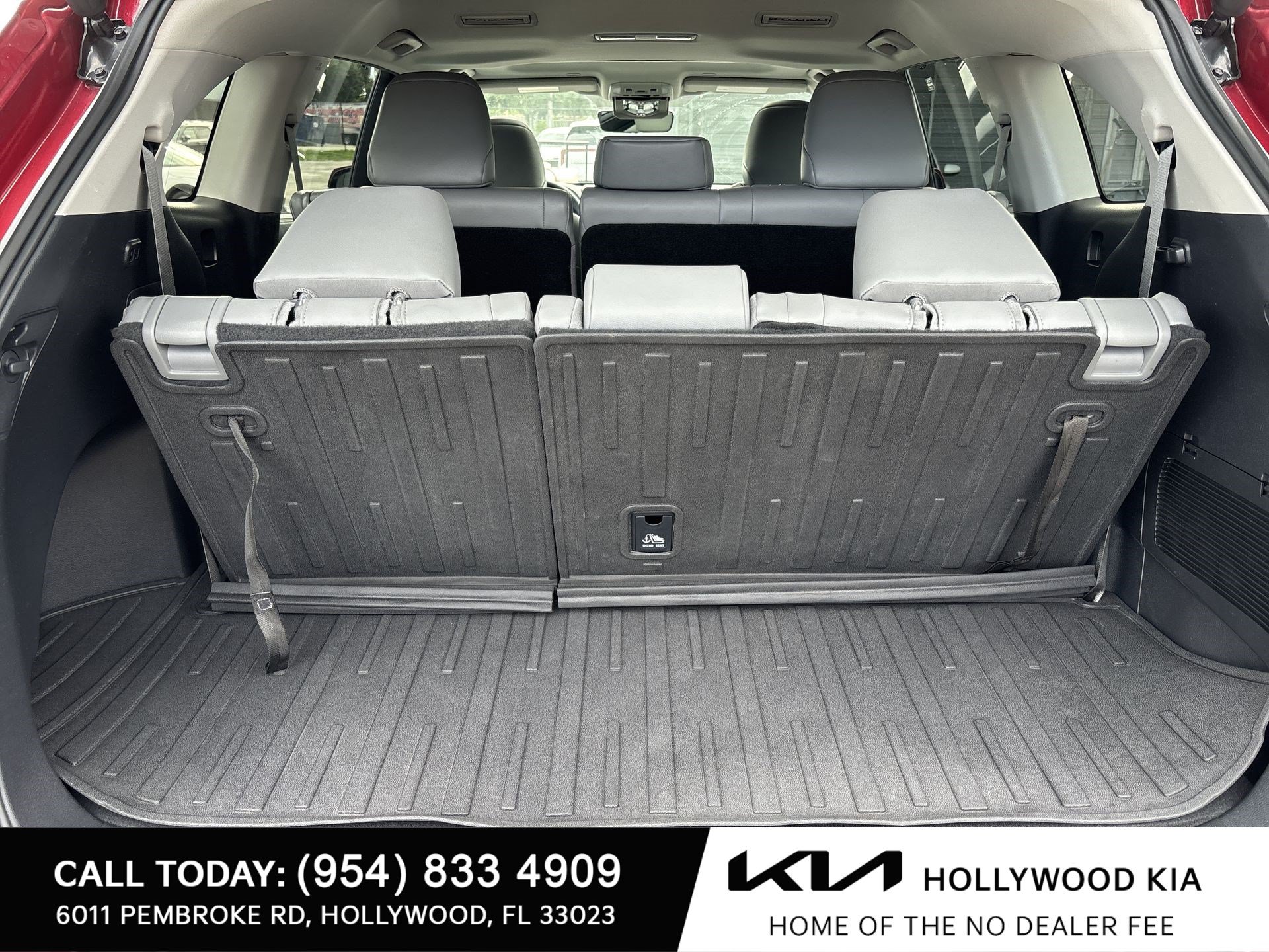 Used 2025 Toyota Highlander XLE AWD/4WD image 20