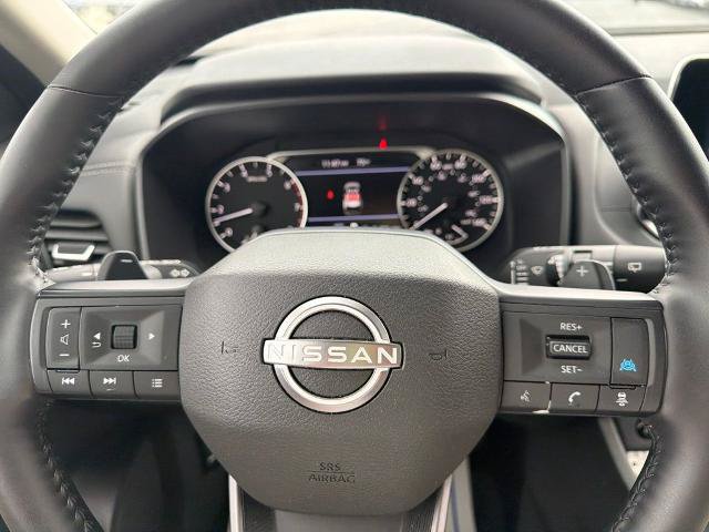 Certified 2025 Nissan Rogue SV AWD/4WD image 18