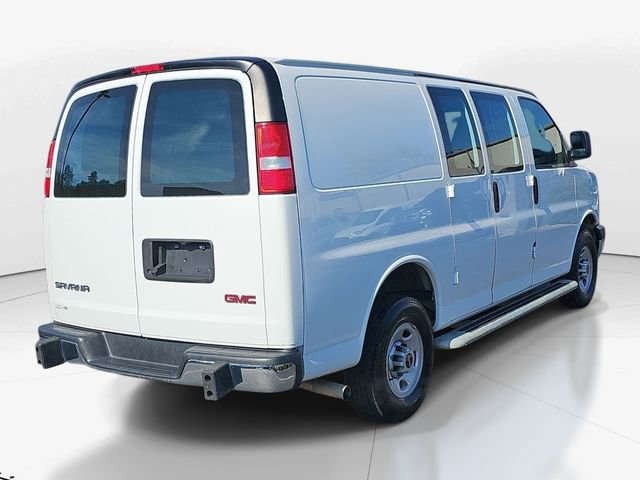 Used 2024 GMC Savana 2500 w/ Driver Convenience Package image 3