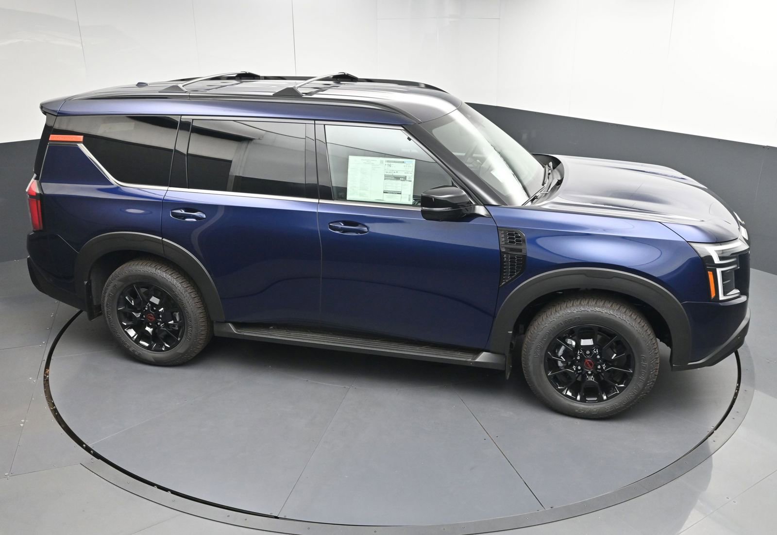New 2025 Nissan Armada PRO-4X AWD/4WD image 34