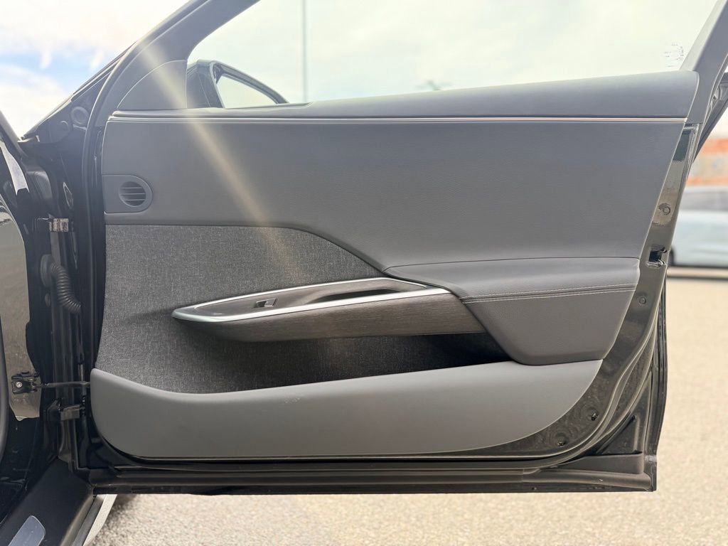 Used 2023 Lucid Air Touring image 24