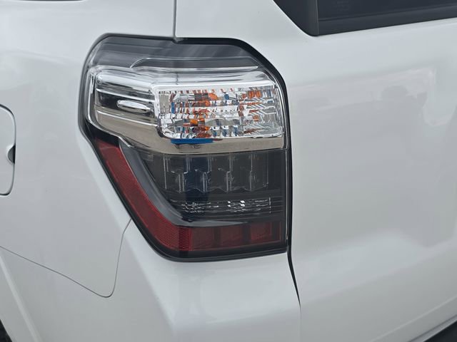 Used 2020 Toyota 4Runner SR5 Premium w/ Moonroof Package image 34