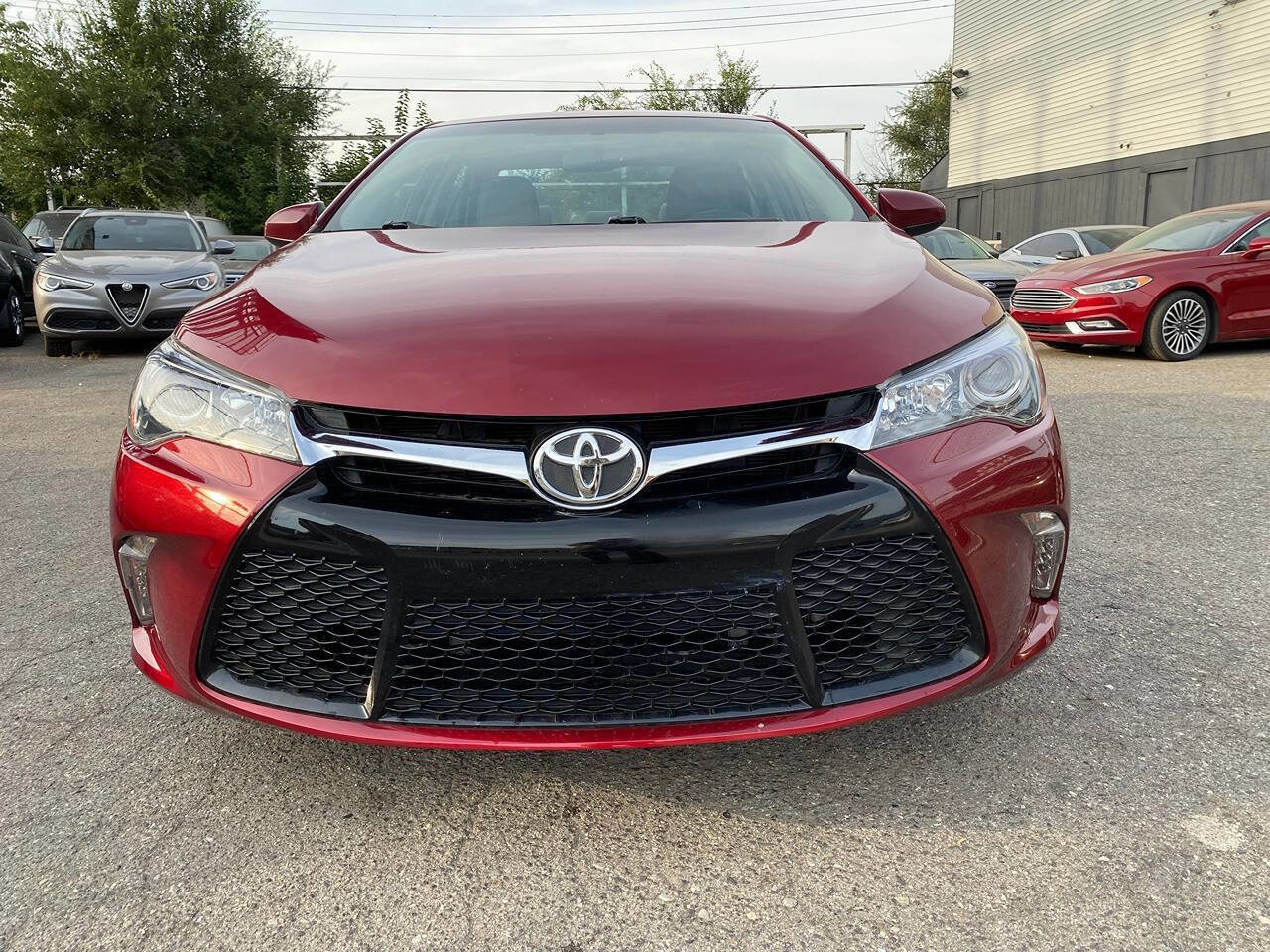 Used 2015 Toyota Camry XSE image 26
