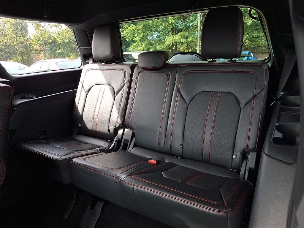 Used 2023 Ford Expedition Limited AWD/4WD image 10