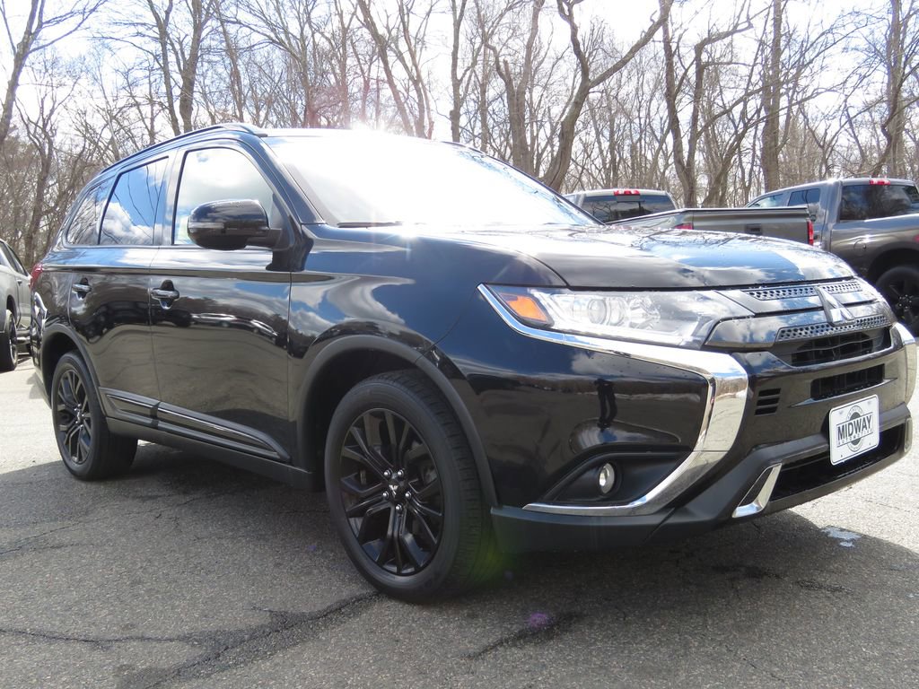 Used 2019 Mitsubishi Outlander SEL image 3