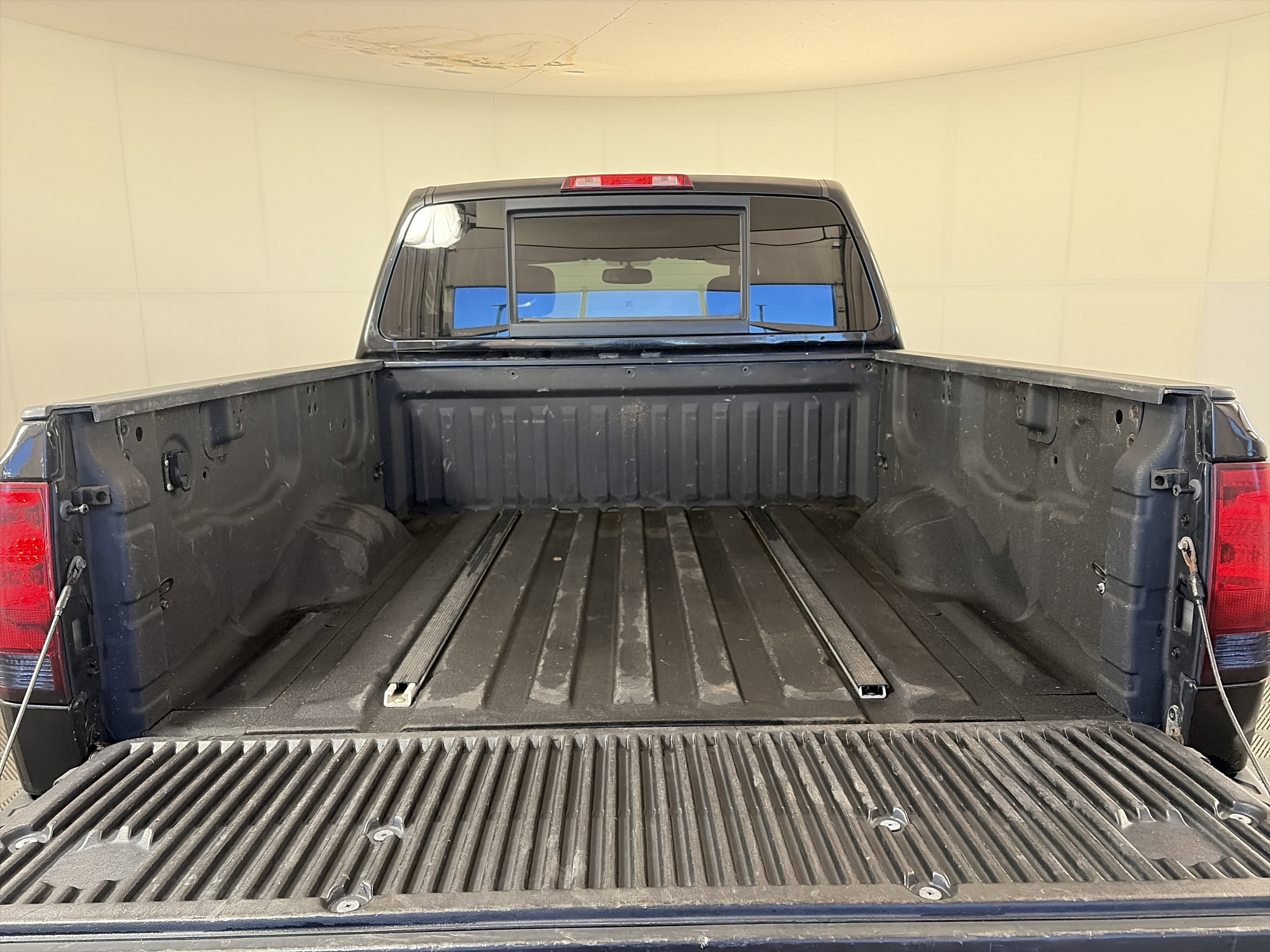 Used 2010 Nissan Titan PRO-4X w/ Pro-4x Leather Pkg image 28