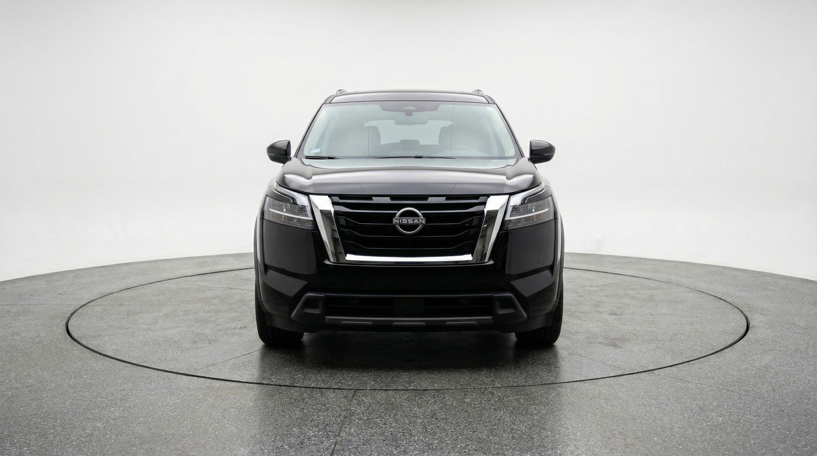 Used 2025 Nissan Pathfinder SV FWD image 2