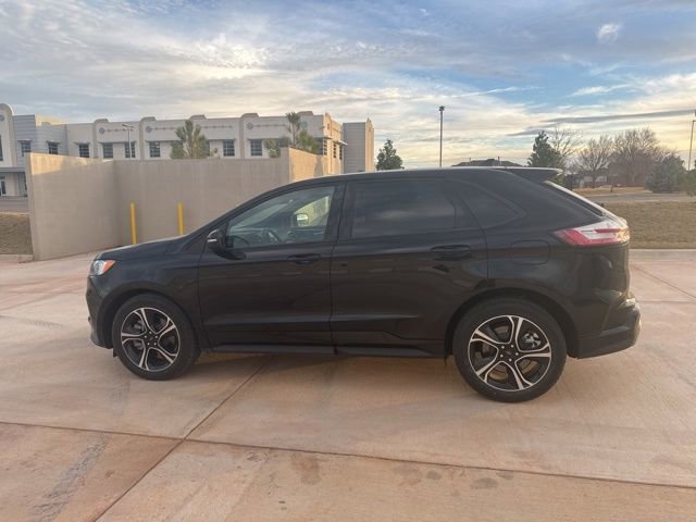 Used 2023 Ford Edge ST image 7