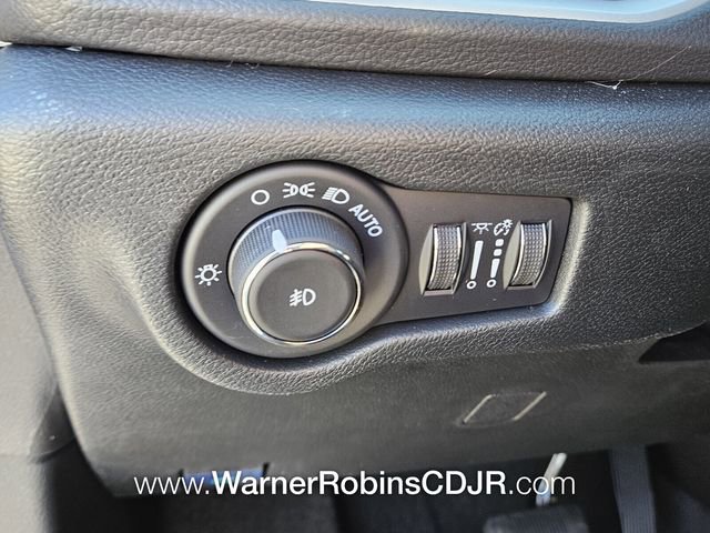 New 2026 Chrysler Pacifica Select image 29