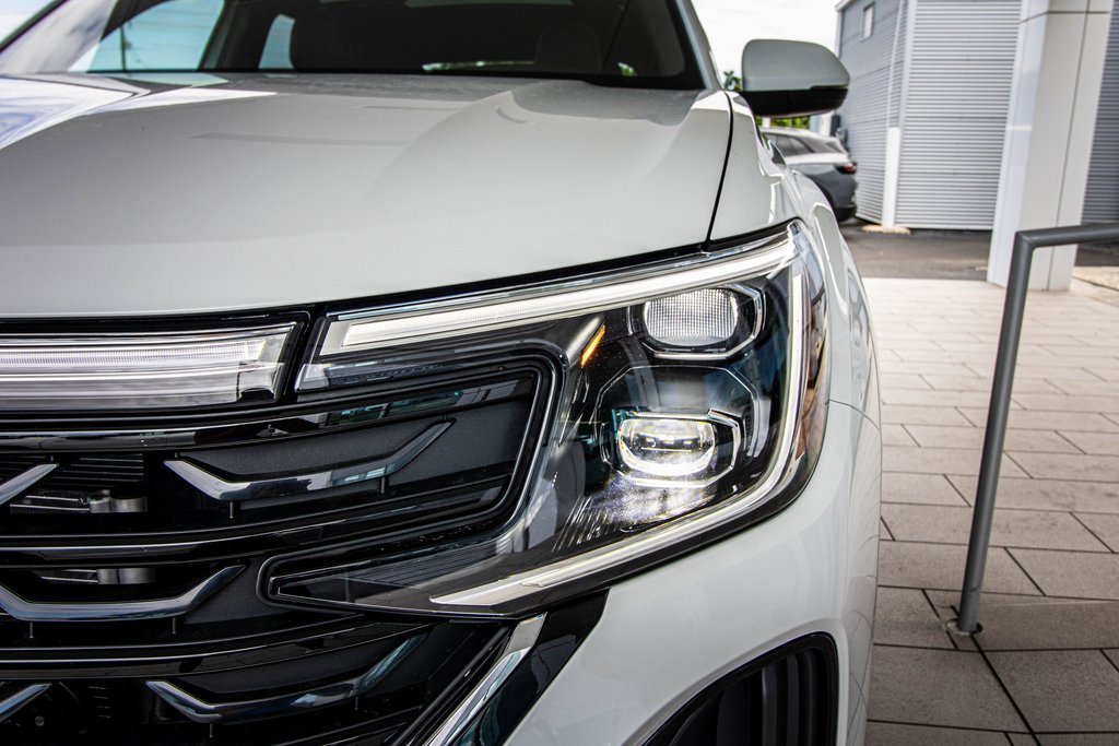 New 2026 Volkswagen Atlas Cross Sport SE image 9