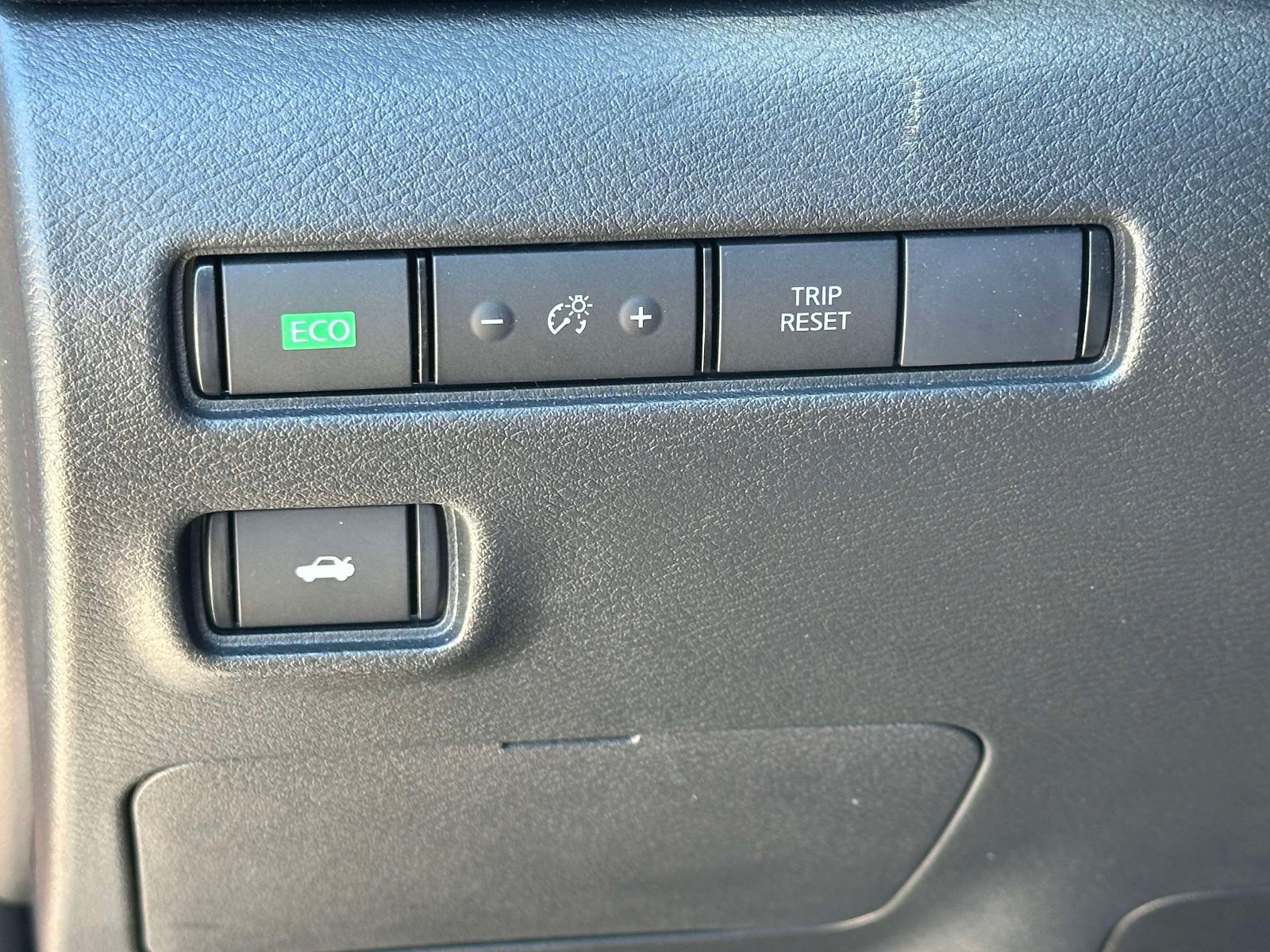 Used 2023 Nissan Sentra SV w/ All-Weather Package FWD image 17