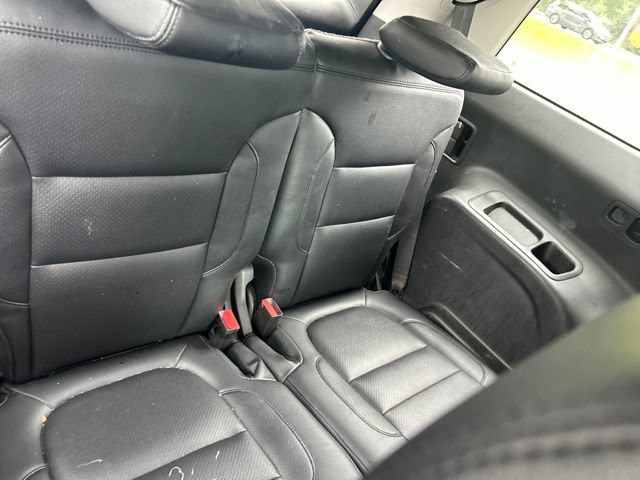 Used 2021 GMC Acadia SLE w/ Driver Convenience Package FWD image 20