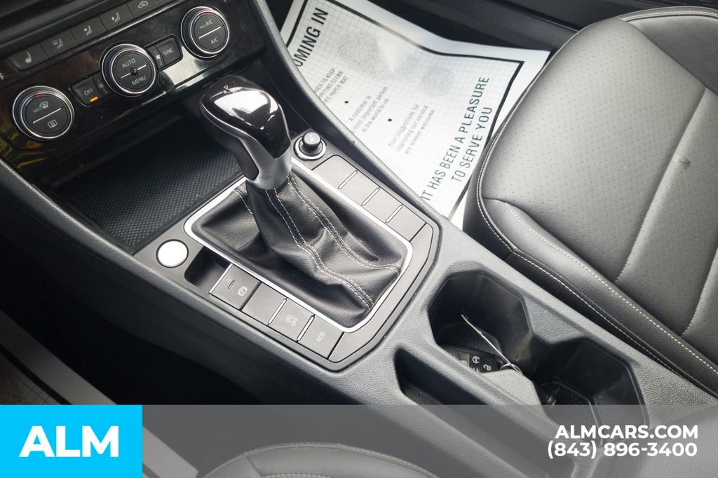 Used 2024 Volkswagen Jetta SE image 27