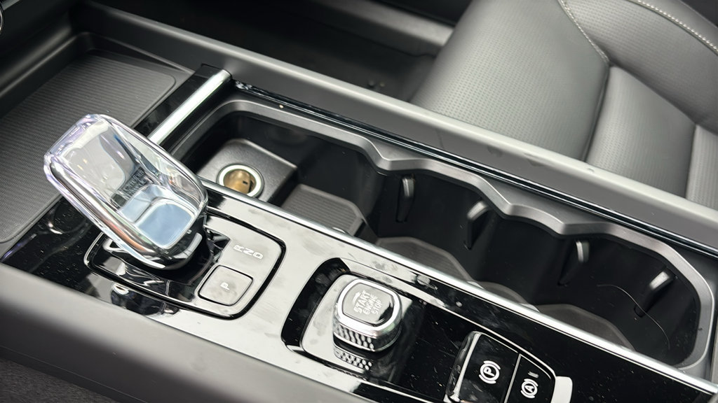 New 2027 Volvo XC60 T8 Ultra AWD/4WD image 23