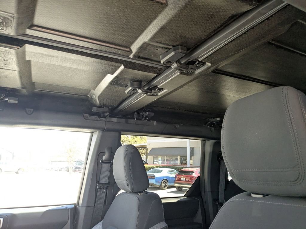 Used 2025 Ford Bronco Big Bend AWD/4WD image 14