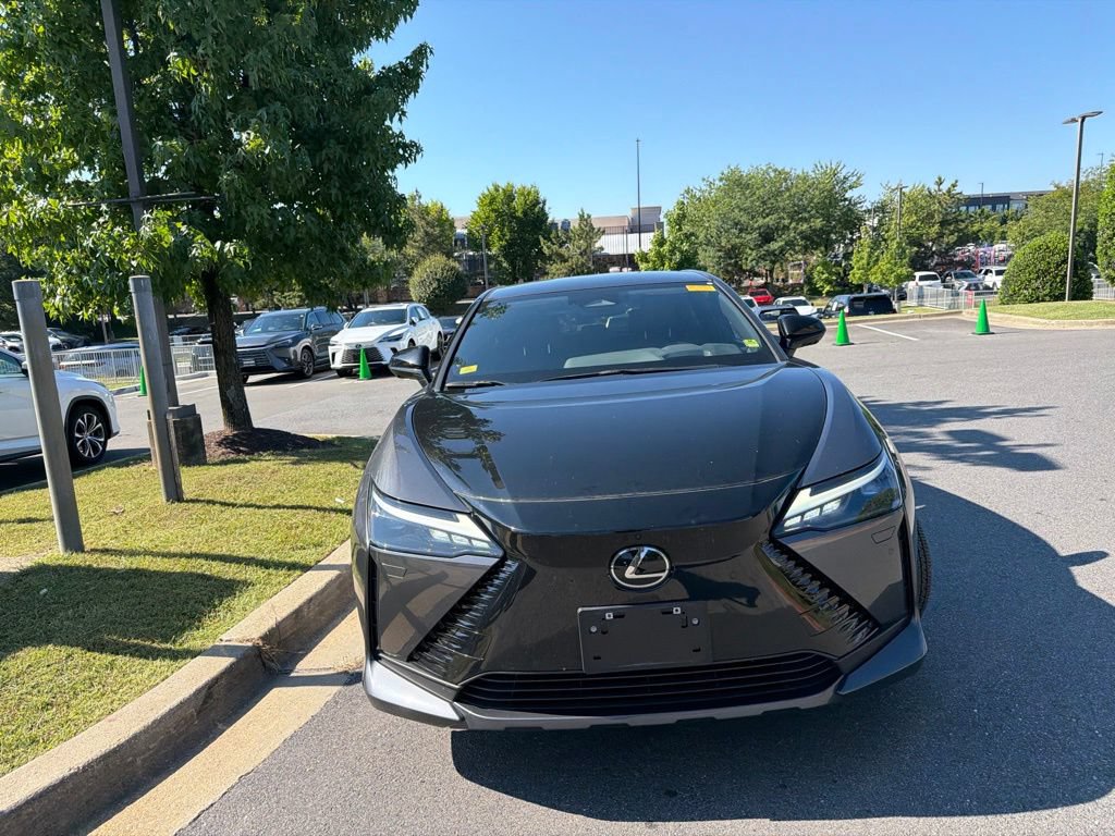 Certified 2023 Lexus RZ 450e Premium w/ Technology Package AWD/4WD image 3