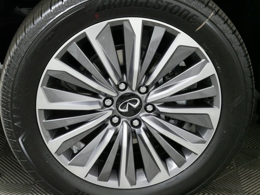 New 2025 INFINITI QX80 Luxe w/ Exterior Package image 9