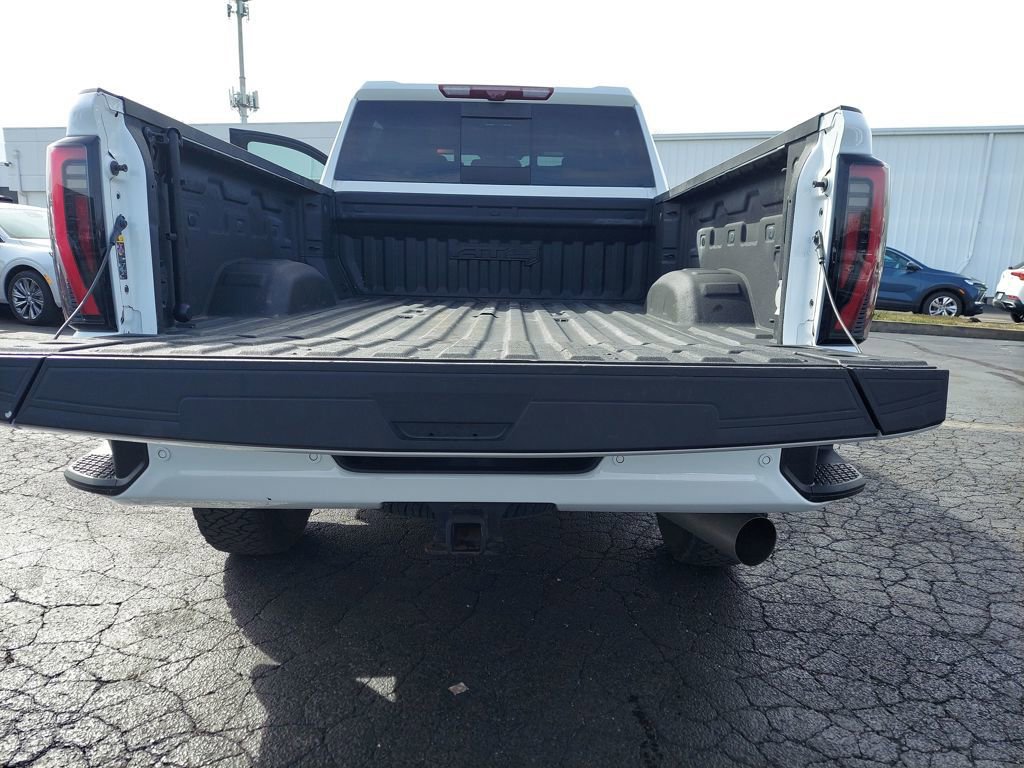 Used 2024 GMC Sierra 2500 AT4 w/ AT4 Premium Plus Package image 27