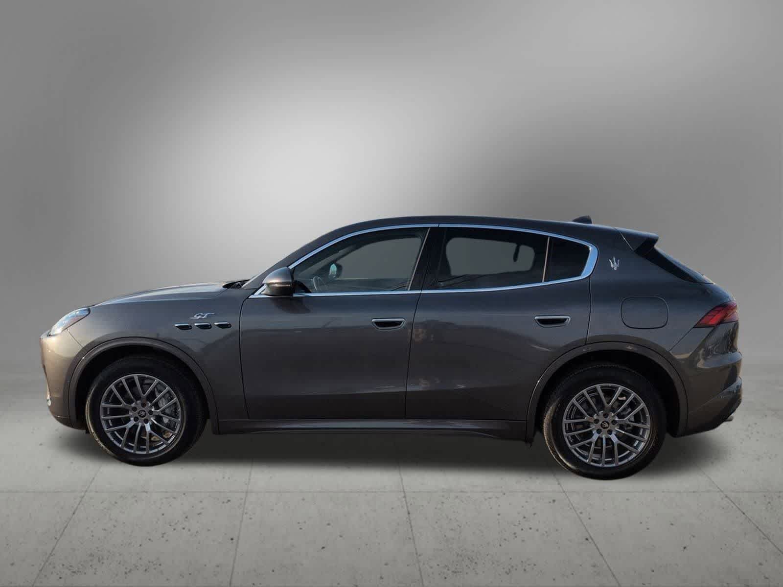 Used 2024 Maserati Grecale GT AWD/4WD image 3