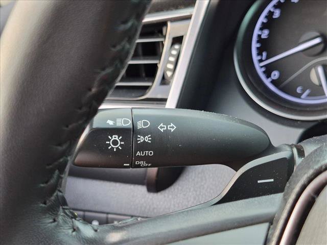 Used 2023 Toyota Camry SE w/ Convenience Package FWD image 16