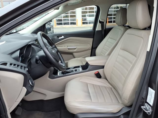Used 2019 Ford Escape SEL AWD/4WD image 16
