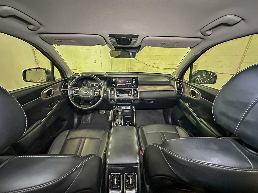 Used 2021 Kia Sorento EX AWD/4WD image 31