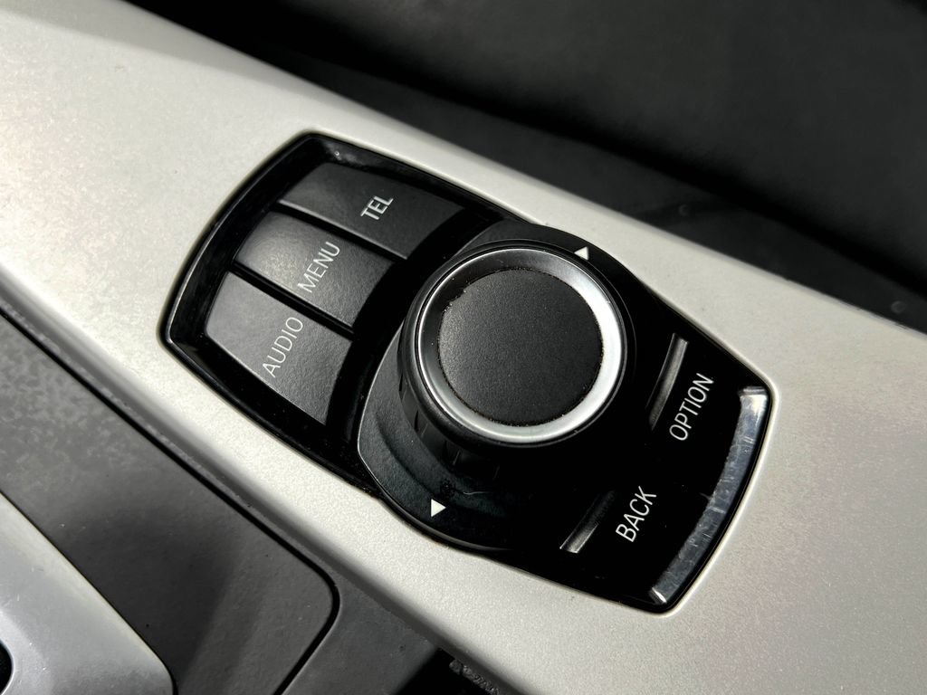 Used 2013 BMW 328i xDrive Sedan AWD/4WD image 25