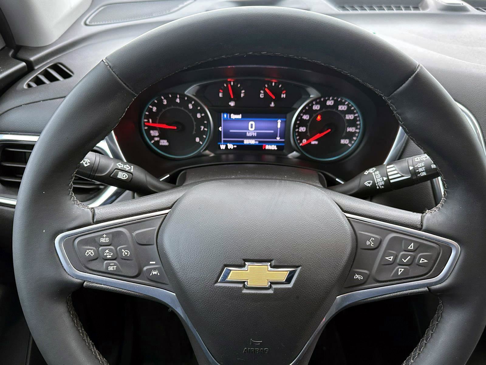 Used 2023 Chevrolet Equinox LT image 18