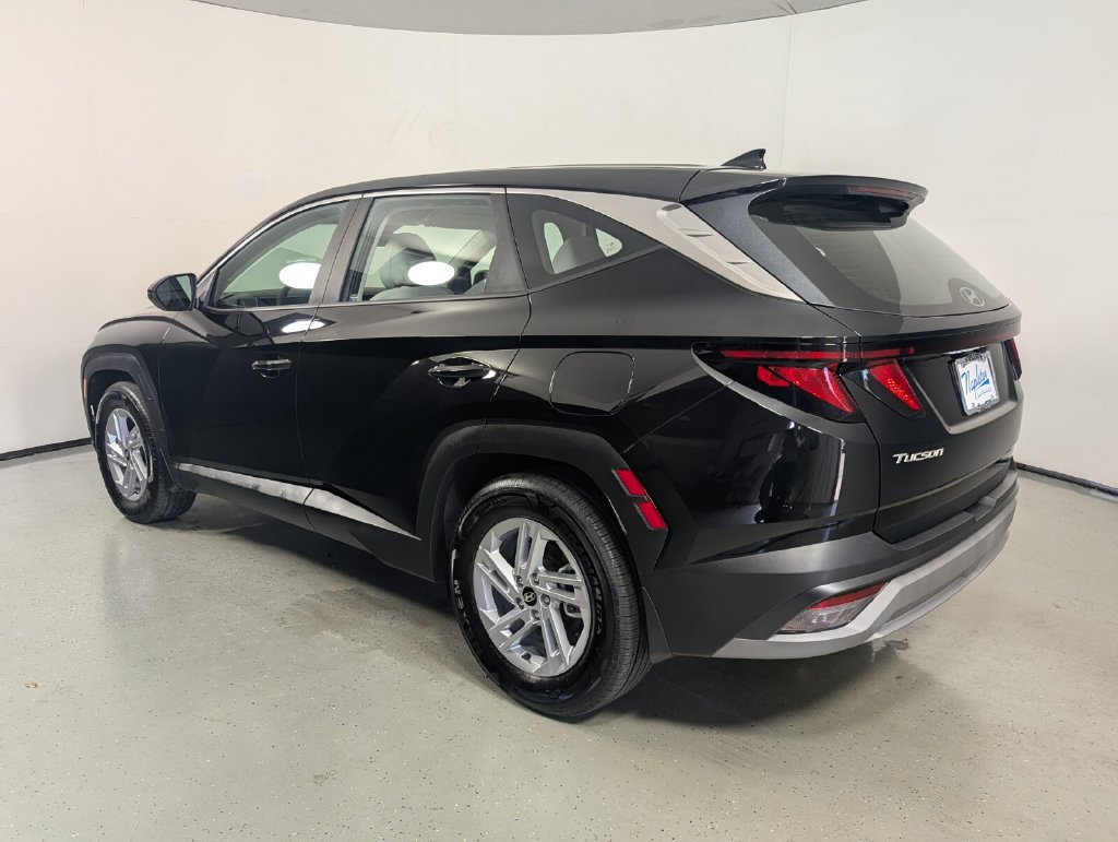 Certified 2026 Hyundai Tucson SE FWD image 6