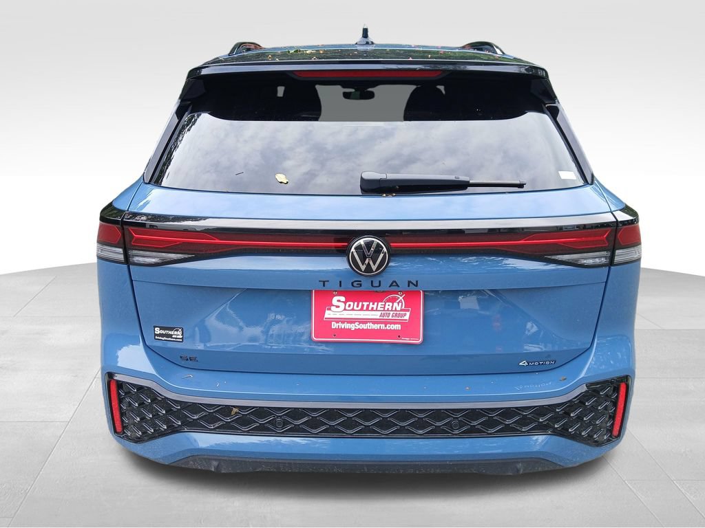 Used 2026 Volkswagen Tiguan SE R-Line AWD/4WD image 4