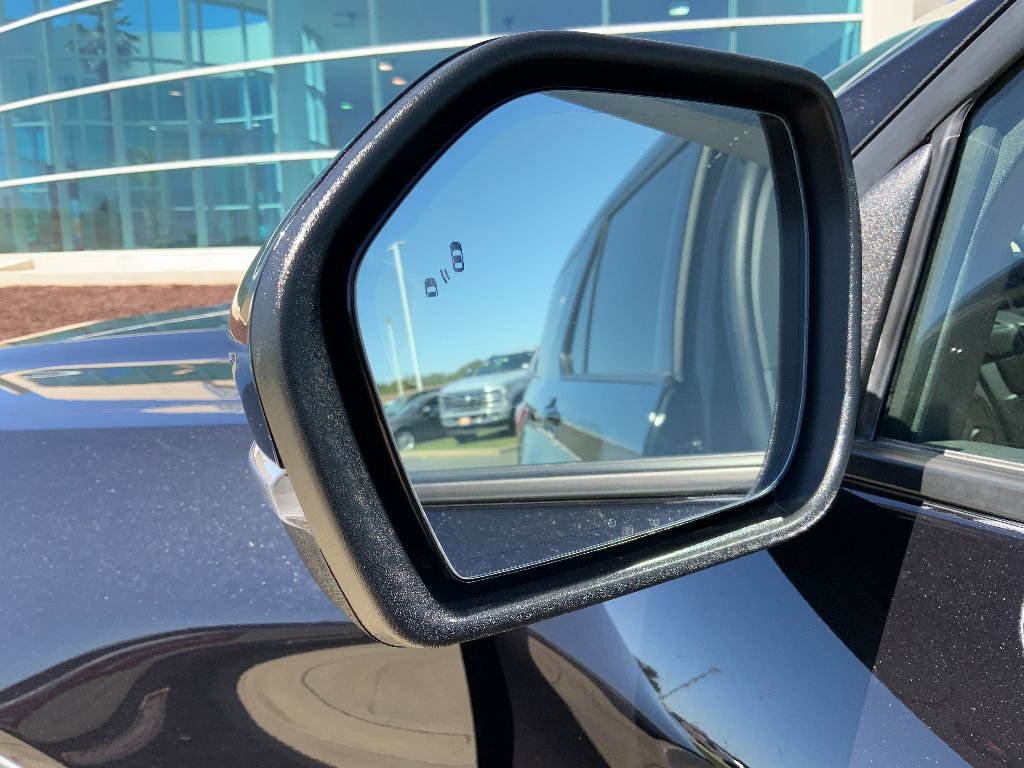 Used 2022 Ford Explorer ST w/ Equipment Group 401A image 7