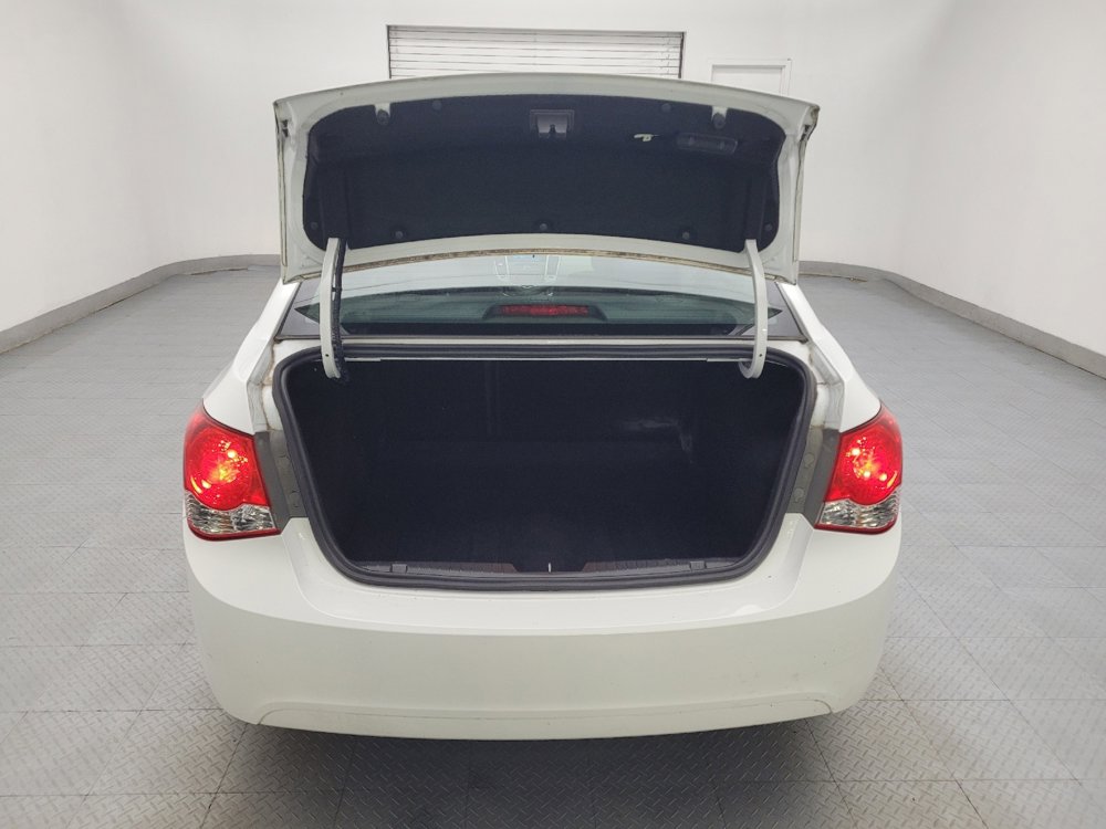 Used 2015 Chevrolet Cruze LS FWD image 29