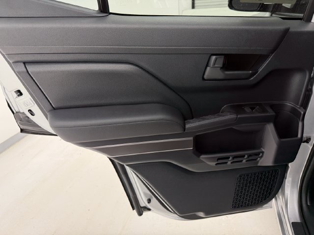 New 2026 Toyota 4Runner SR5 AWD/4WD image 35