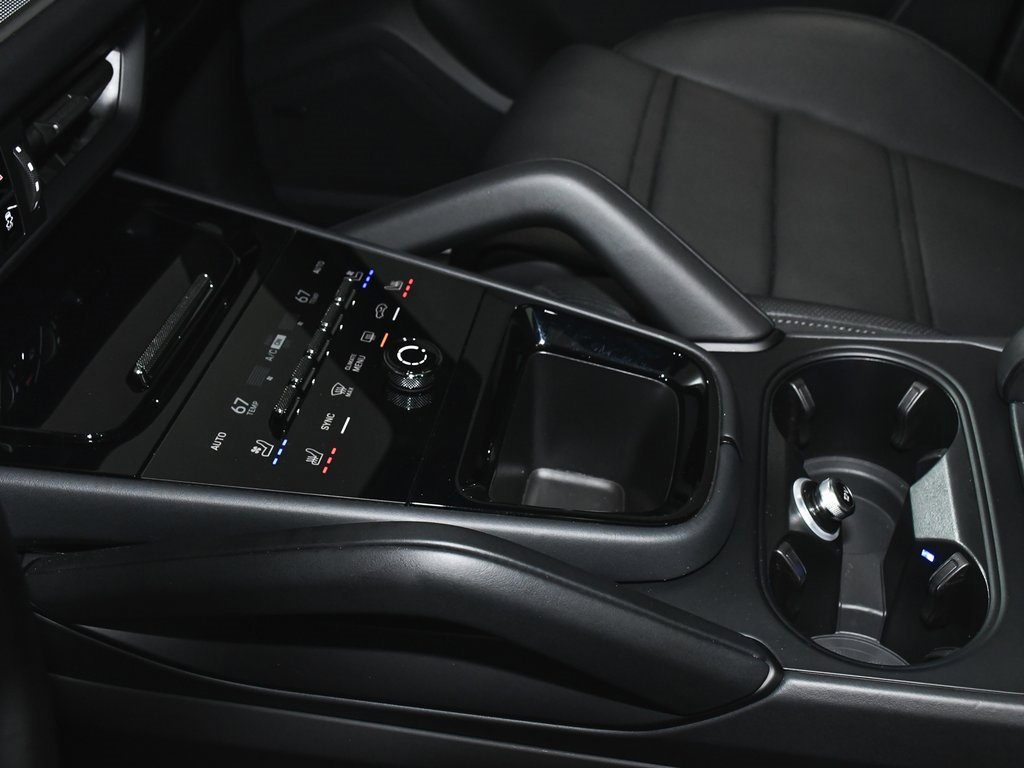 Used 2024 Porsche Cayenne S image 56