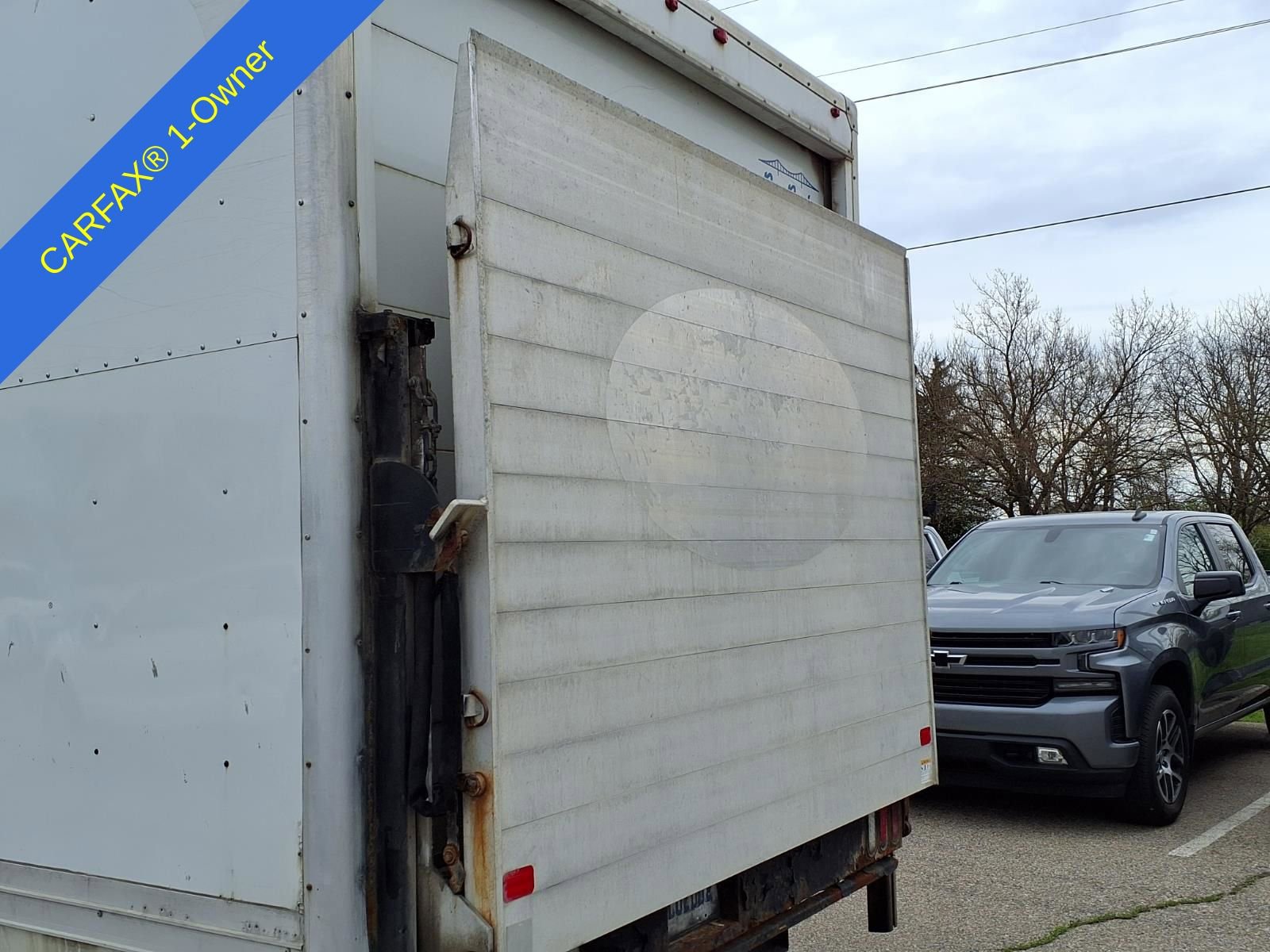 Used 2016 Chevrolet Express 3500 RWD image 10