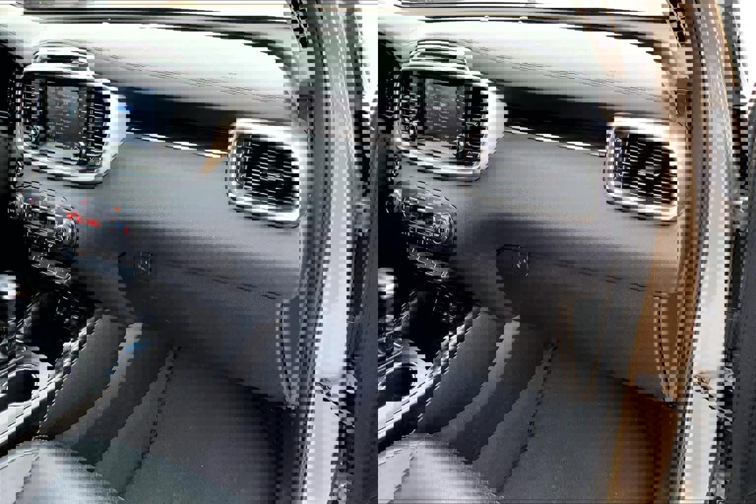 Used 2019 Kia Sorento EX image 18