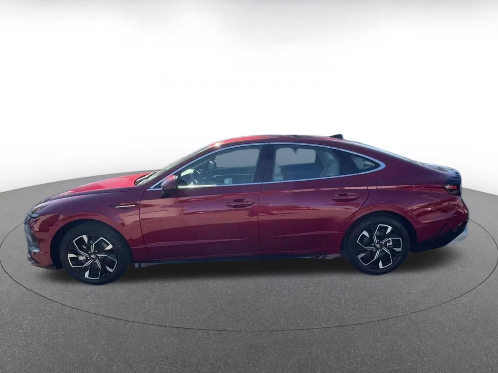 Used 2025 Hyundai Sonata SEL FWD image 8