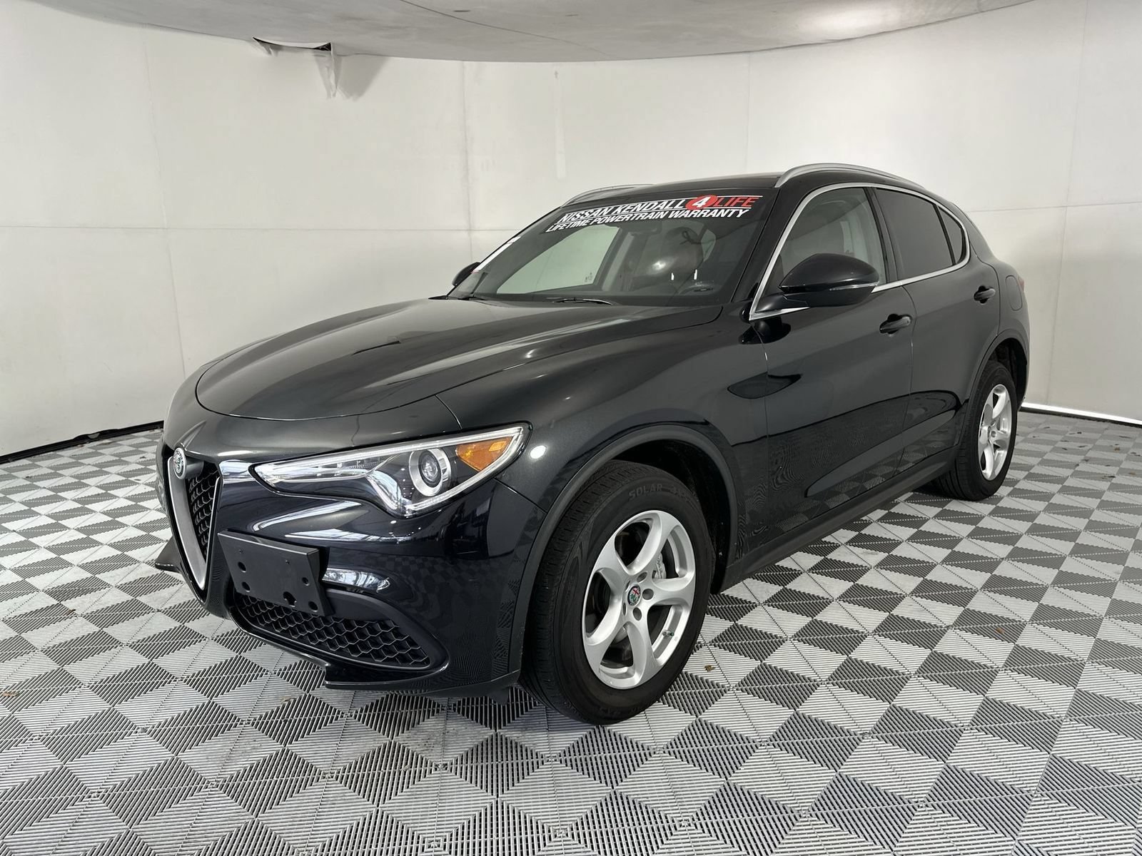 Used 2020 Alfa Romeo Stelvio AWD w/ Cold Weather Package image 4