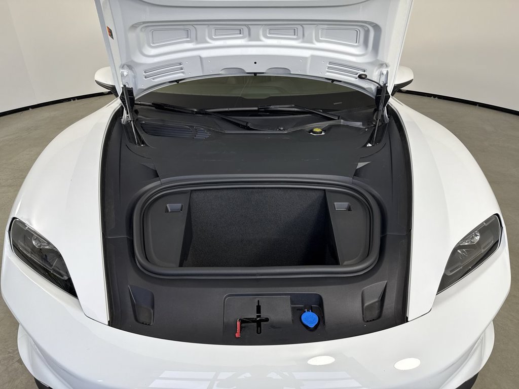 New 2026 Porsche Taycan 4S AWD/4WD image 20