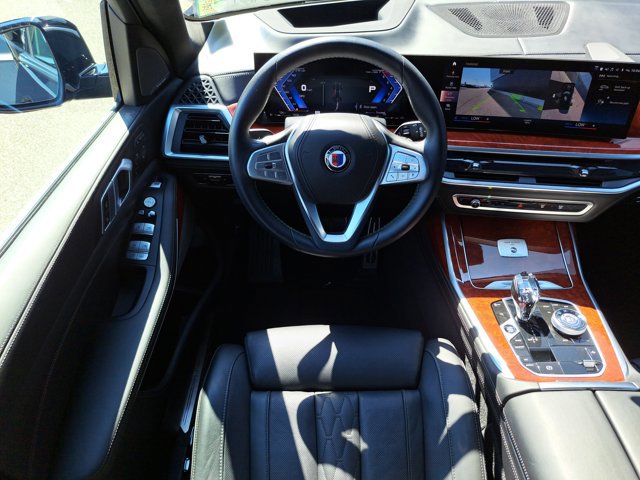 Used 2023 BMW ALPINA XB7 image 11