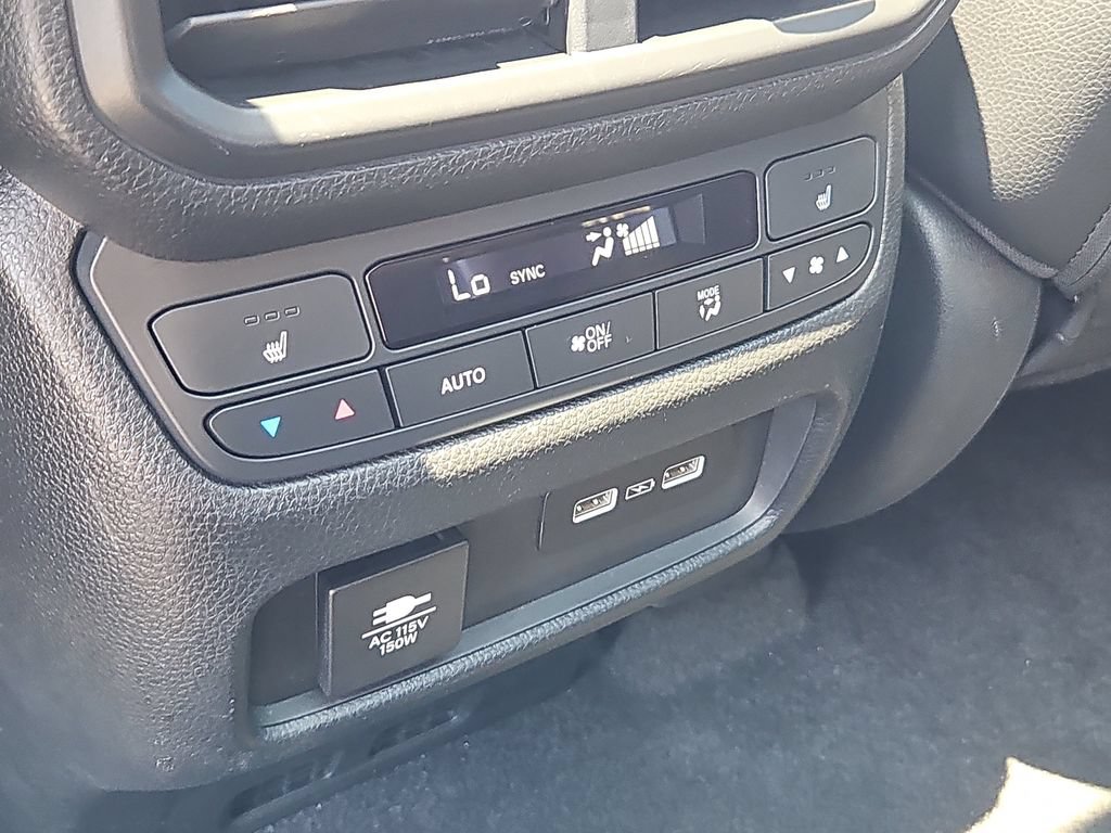 Used 2023 Honda Pilot Elite image 23