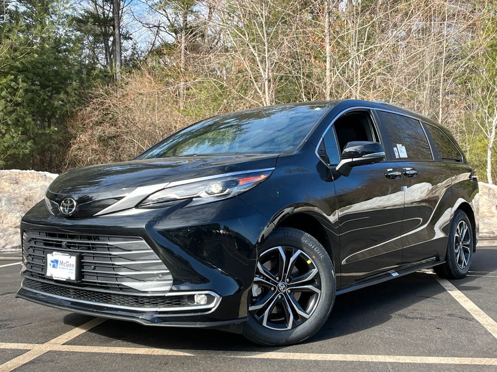 New 2026 Toyota Sienna Platinum