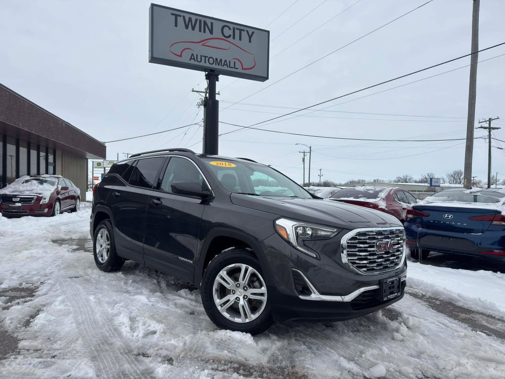 Used 2018 GMC Terrain SLE w/ Driver Convenience Package image 1