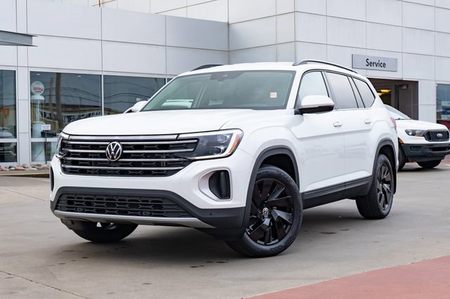 New 2026 Volkswagen Atlas SE image 2