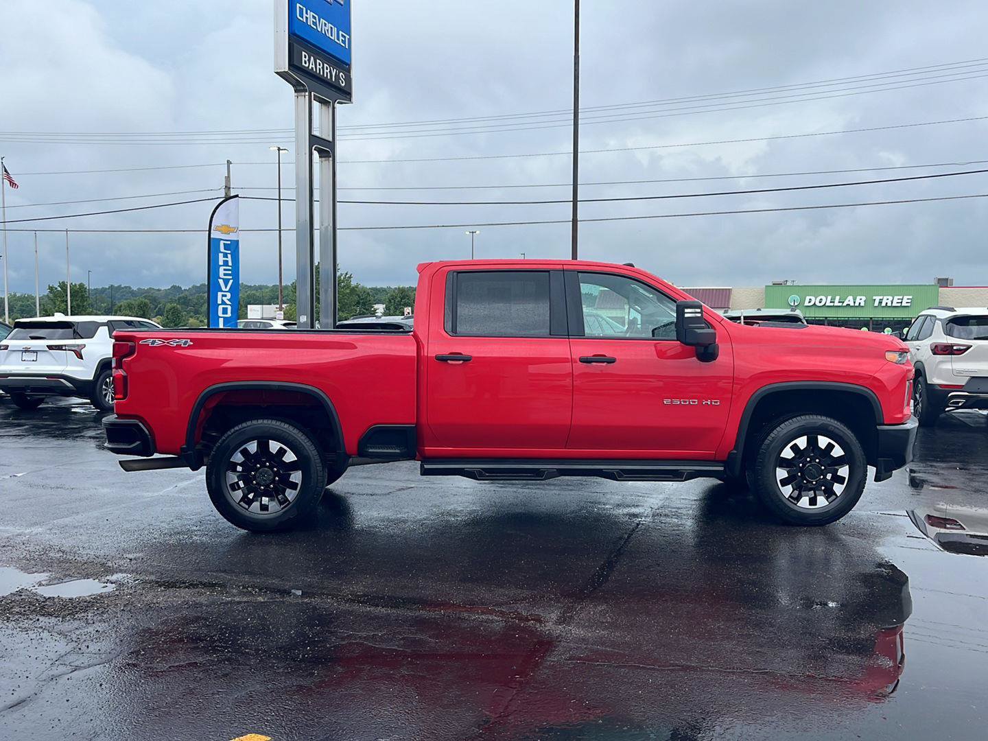 Used 2020 Chevrolet Silverado 2500 Custom w/ Custom Value Package AWD/4WD image 6